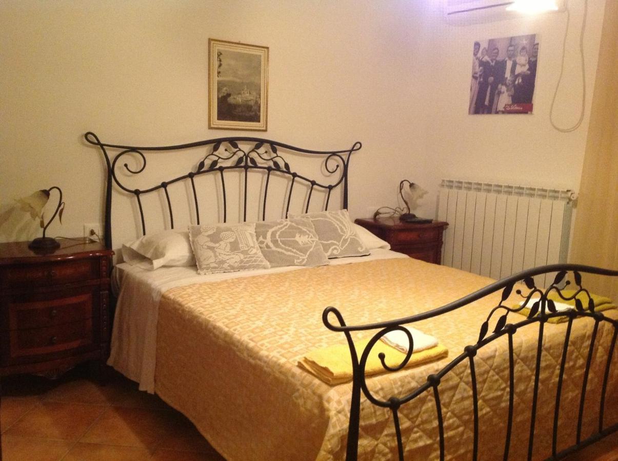 B&B "Za' Vittoria"#Lagodibomba חדר תמונה