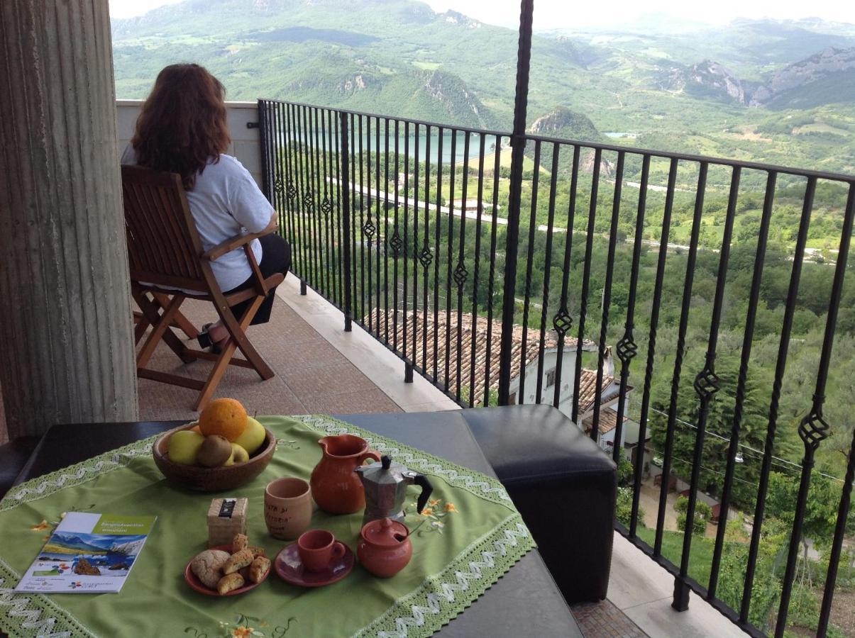 B&B "Za' Vittoria"#Lagodibomba מראה חיצוני תמונה